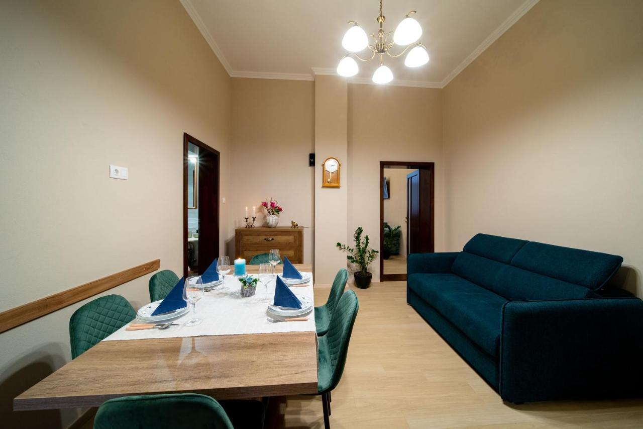 Central Harmony Apartment Odorheiu Secuiesc Exterior foto